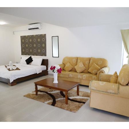 5500m2 studio , met 1 privé badkamer in Beserah Kampung Sungai Karang Buitenkant foto